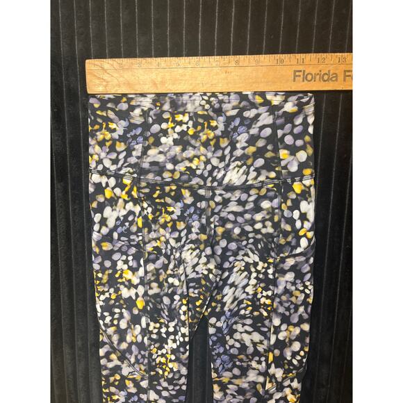 Lululemon Women’s Speed Up Tight 28" – Full-On Luxtreme, Size 4 - Picture 3 of 4